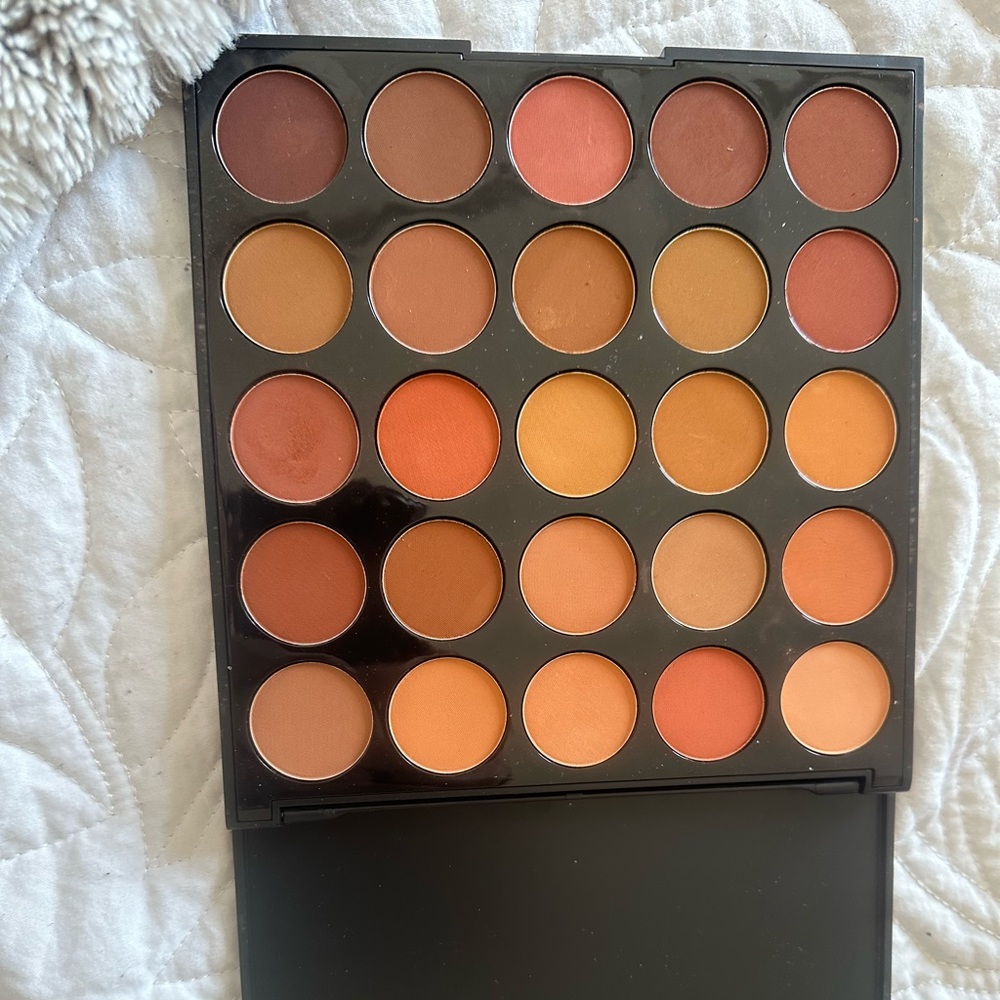 Morphe eyeshadow